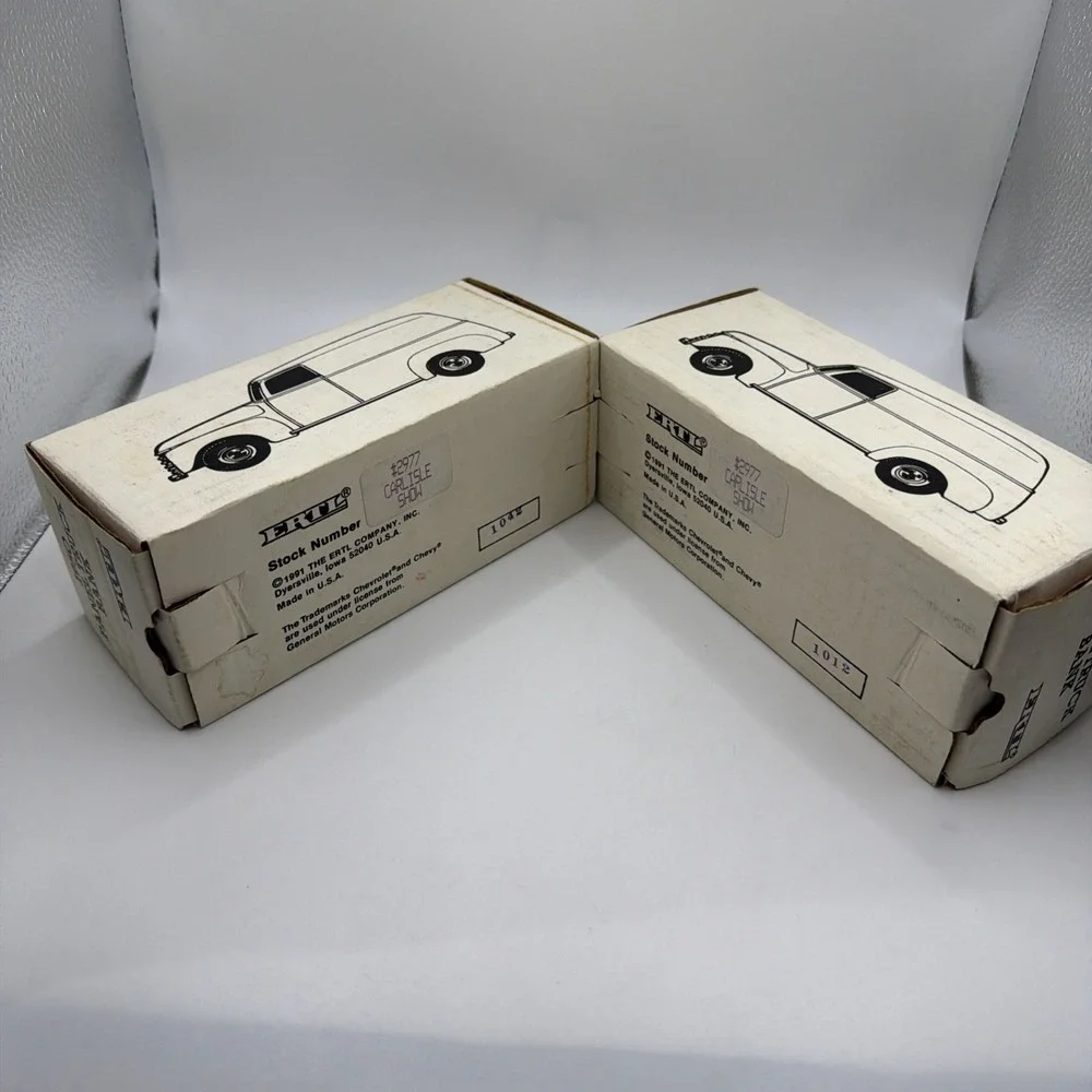 ERTL 1950‎ Chevy Panel Truck Bank, Carlisle Spring Show 92 - #2977 ,1/25 NIB
